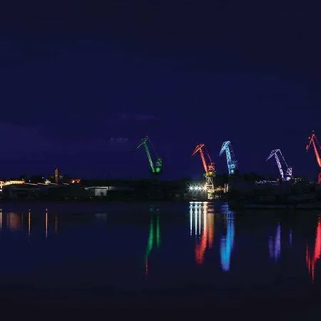 Silvia By Interhome Apartman Póla