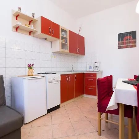 Apartment Apartment Silvia By Interhome Pula