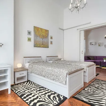 Apartment Silvia By Interhome