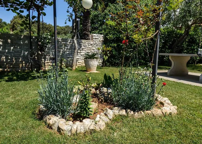 Silvia By Interhome Πούλα