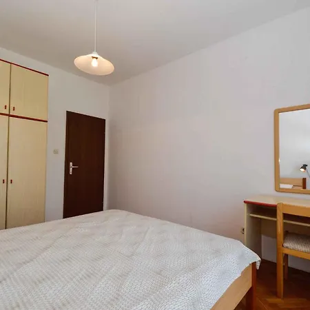 Apartament Silvia By Interhome Pula