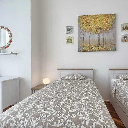 Silvia By Interhome Apartament Pula