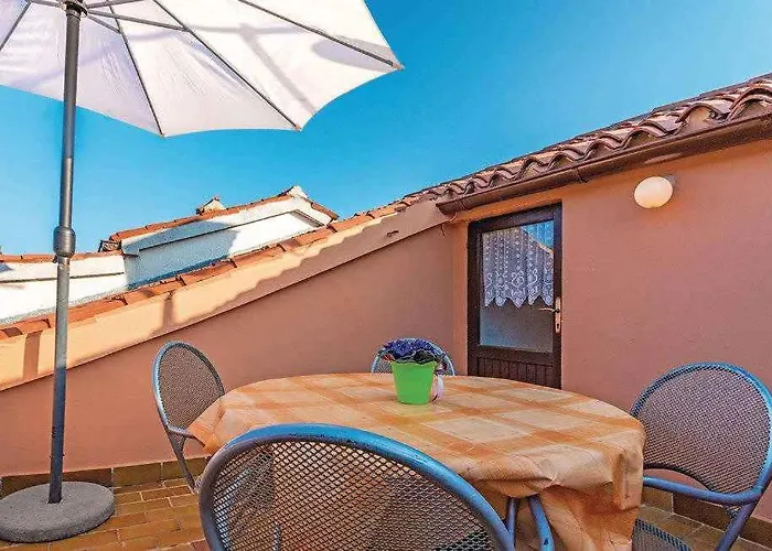 Silvia By Interhome Apartamento *