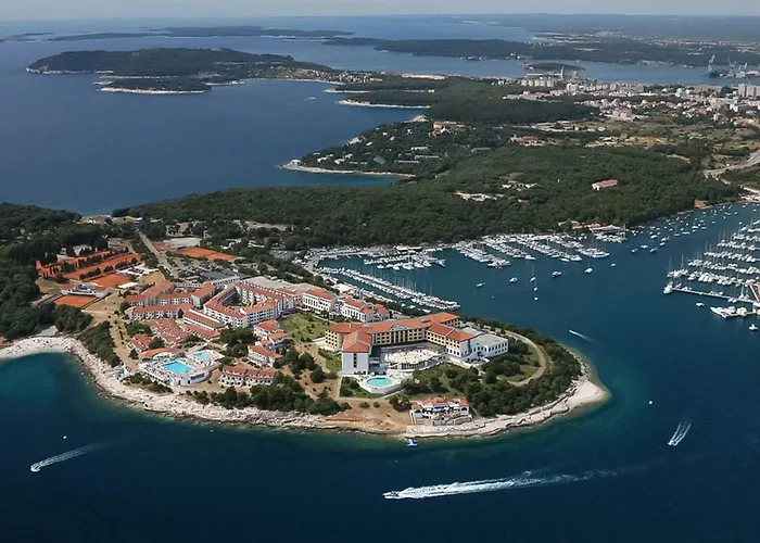 Silvia By Interhome Appartement