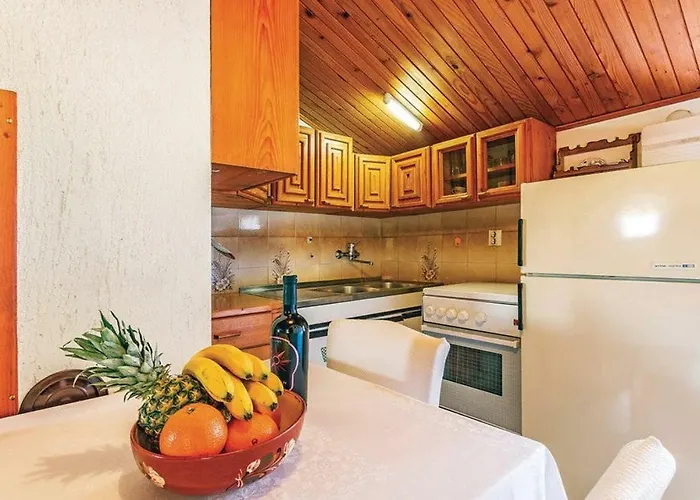 Apartamento Silvia By Interhome Pula