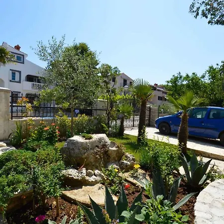 Apartment Silvia By Interhome Apartman Pula