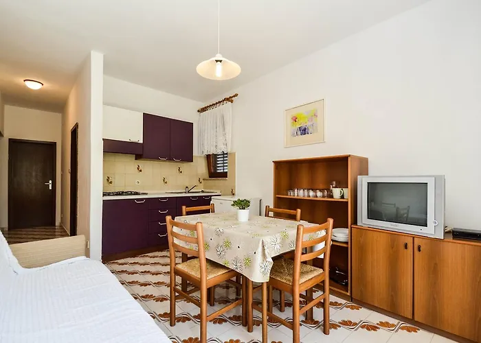 Apartment Silvia By Interhome * Pula